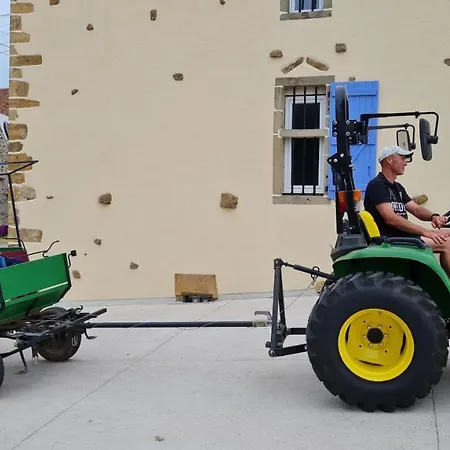 Equi-lodges Bed & Breakfast Fraisnes-en-Saintois